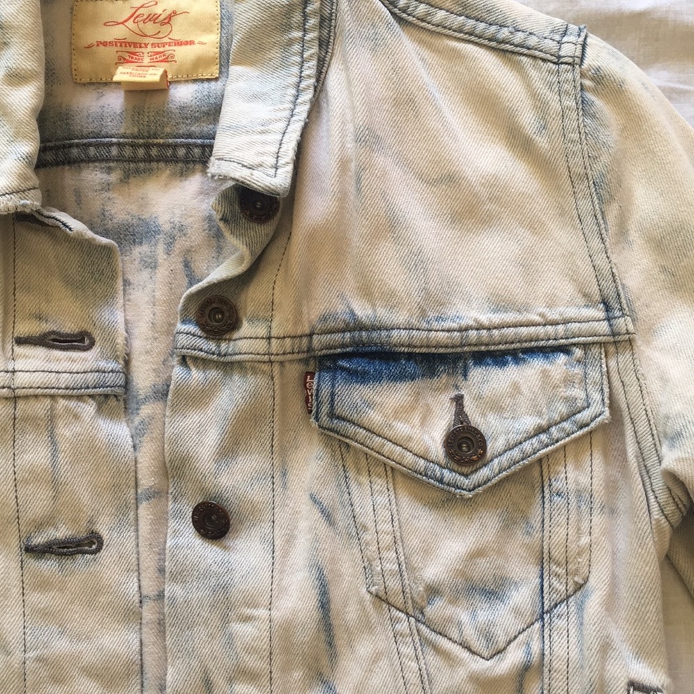 Levi’s Jean Jacket - image 8